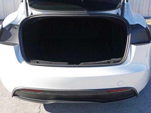 Used 2024 Tesla Model 3 Long Range image 10