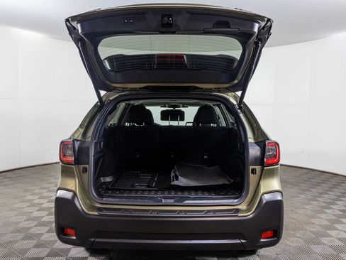 Used 2025 Subaru Outback Premium w/ Popular Package #1A image 42