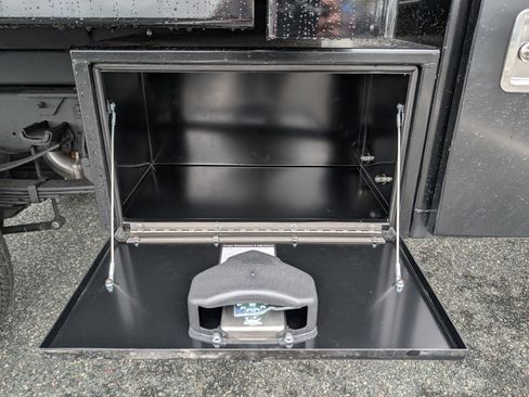 New 2025 Ford F450 XL image 11