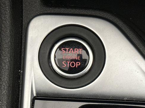 Used 2024 Nissan Sentra SV image 18