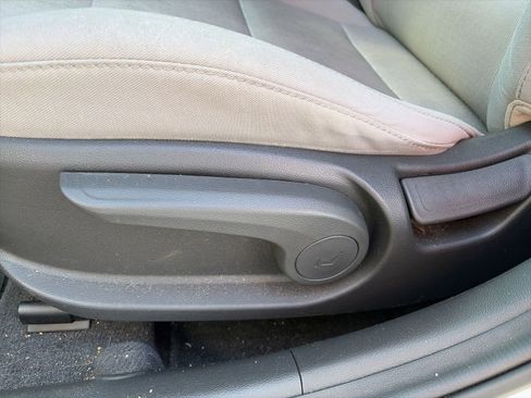 Used 2017 Hyundai Elantra SE FWD image 12