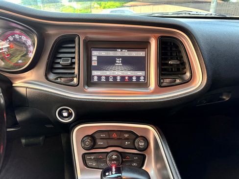 Used 2021 Dodge Challenger SXT w/ Blacktop Package image 8