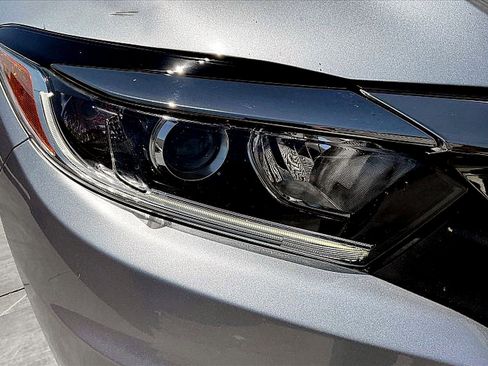 Used 2020 Honda HR-V EX image 30