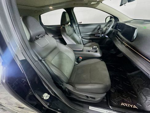 Used 2024 Nissan Ariya AWD image 31