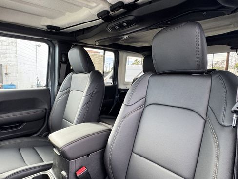 New 2025 Jeep Wrangler Backcountry image 20