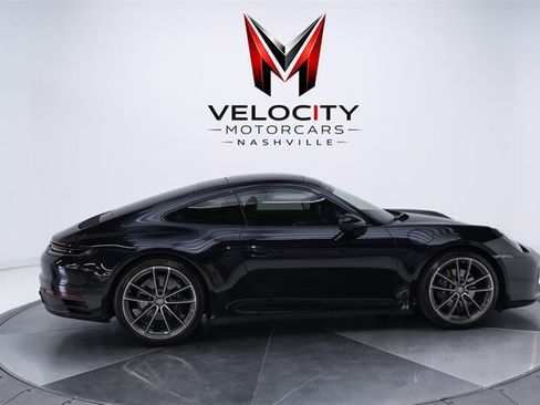 Used 2024 Porsche 911 Carrera RWD image 13