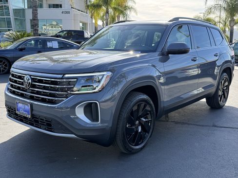 New 2026 Volkswagen Atlas SE image 5