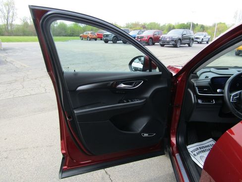 Used 2024 Buick Envision Preferred AWD/4WD image 24