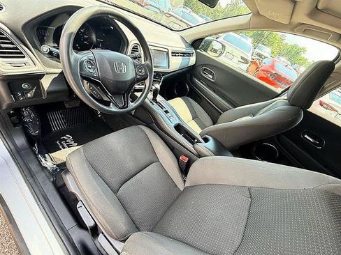 Used 2022 Honda HR-V EX image 17