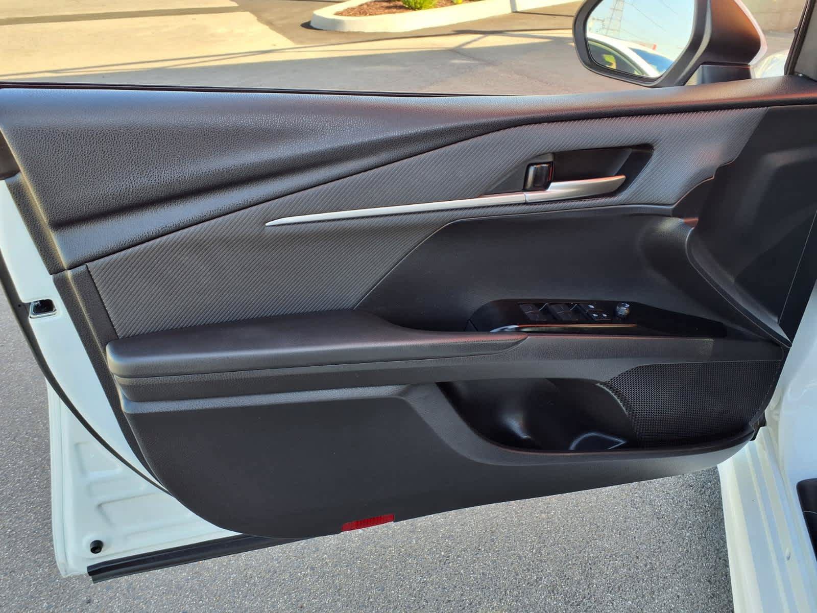 Certified 2025 Toyota Camry SE FWD image 14