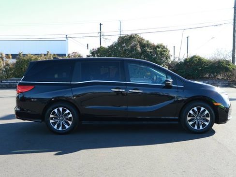 Used 2024 Honda Odyssey EX-L image 4