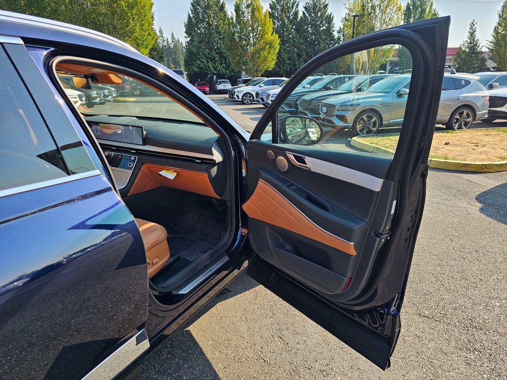 Used 2025 Genesis GV80 3.5T Prestige AWD/4WD image 27