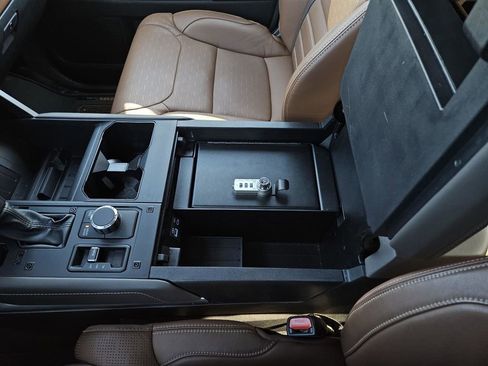 Used 2024 Toyota Tundra 1794 Edition image 31