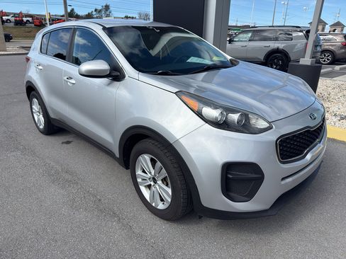 Used 2019 Kia Sportage LX image 7