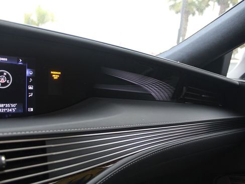 Used 2018 Lexus LS 500 image 41