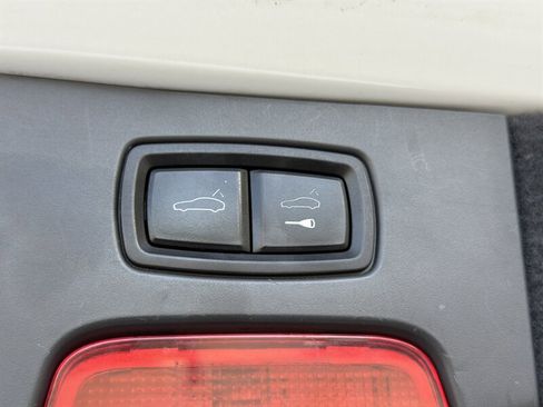 Used 2015 Porsche Cayenne S AWD/4WD image 22