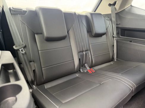 Used 2023 Volkswagen Atlas SEL R-Line image 18