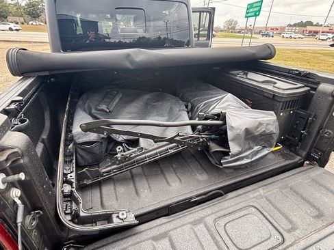 Used 2020 Jeep Gladiator Overland w/ Dual Top Group image 15