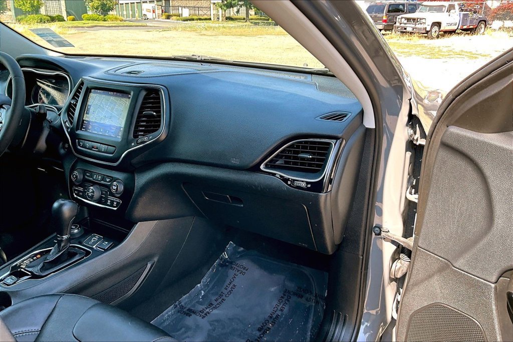Used 2023 Jeep Cherokee Altitude Lux AWD/4WD image 19