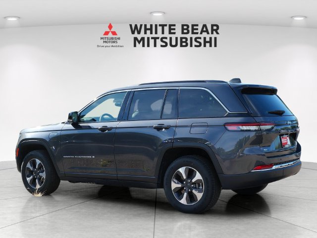Used 2024 Jeep Grand Cherokee Limited 4xe AWD/4WD image 4