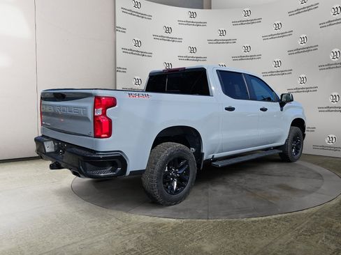 Used 2024 Chevrolet Silverado 1500 LT Trail Boss w/ Convenience Package II AWD/4WD image 5