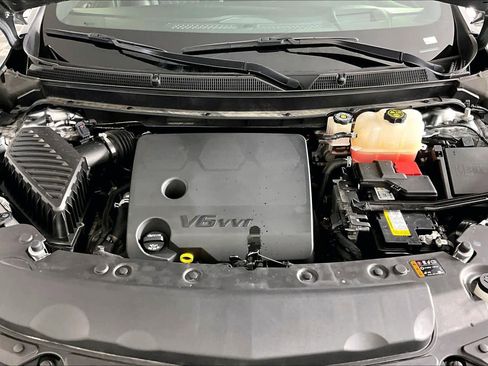 Used 2023 Buick Enclave Avenir image 32
