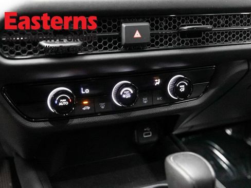 Used 2023 Honda HR-V LX image 19