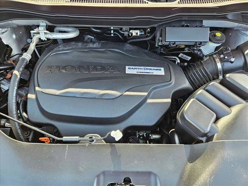 Used 2018 Honda Pilot LX image 23