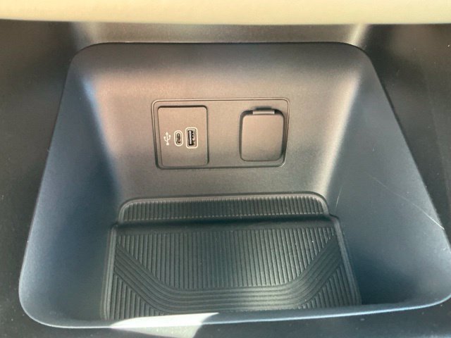 New 2026 Ford Explorer Active w/ Active Comfort Package AWD/4WD image 43