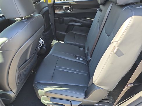 New 2026 Kia Sorento EX image 17