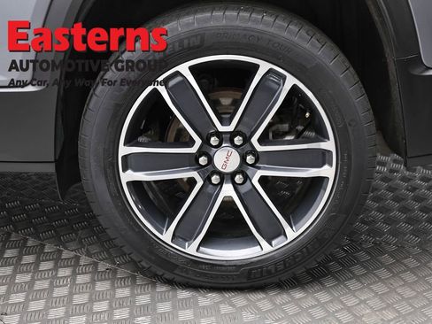 Used 2021 GMC Acadia SLT w/ Preferred Package image 8