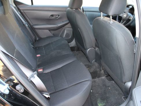 Used 2024 Nissan Sentra S image 17