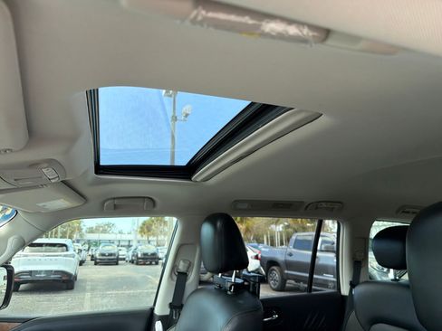 Used 2022 Nissan Armada SL w/ Captain's Chairs Package image 22