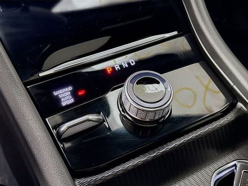 Used 2024 Jeep Grand Cherokee L Limited w/ Black Appearance Package image 17