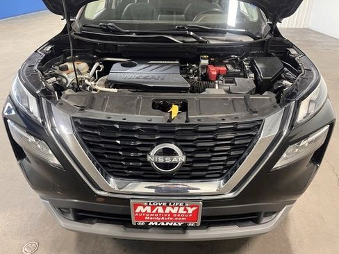 Used 2022 Nissan Rogue SV image 9