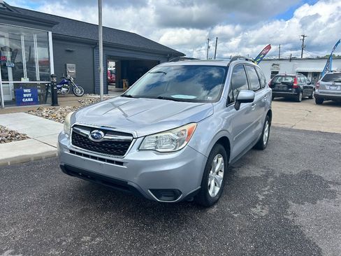 Used 2015 Subaru Forester 2.5i Premium AWD/4WD image 1