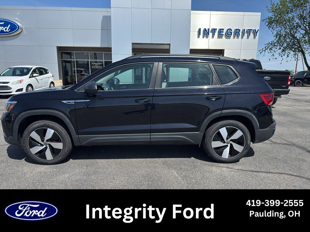 Used 2024 Volkswagen Taos S AWD/4WD image 1