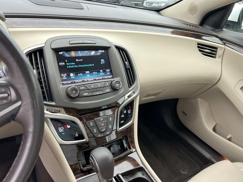 Used 2016 Buick LaCrosse Leather image 29