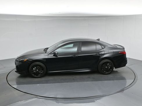Used 2025 Toyota Camry SE w/ Convenience Package FWD image 45