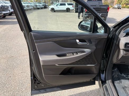 Used 2020 Hyundai Santa Fe Limited image 8