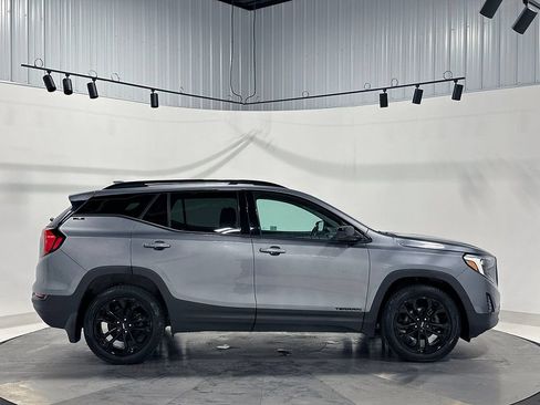 Used 2019 GMC Terrain SLE w/ Driver Convenience Package AWD/4WD image 10