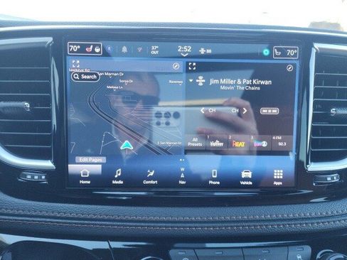 New 2026 Chrysler Pacifica Pinnacle image 2