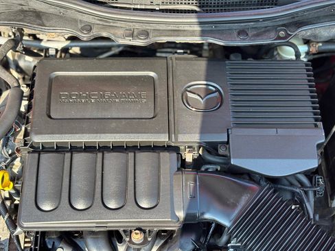 Used 2013 MAZDA MAZDA2 Touring FWD image 40