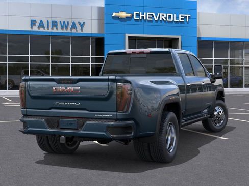 New 2026 GMC Sierra 3500 Denali w/ Denali Reserve Package AWD/4WD image 4