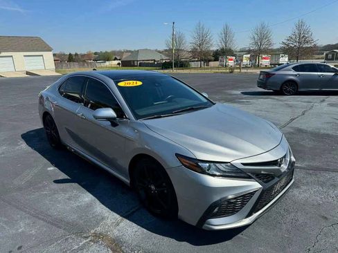 Used 2021 Toyota Camry XSE image 7