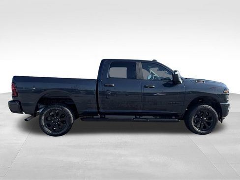 Used 2025 RAM 2500 Big Horn AWD/4WD image 27