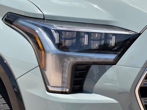 New 2026 Toyota Sequoia Platinum AWD/4WD image 33