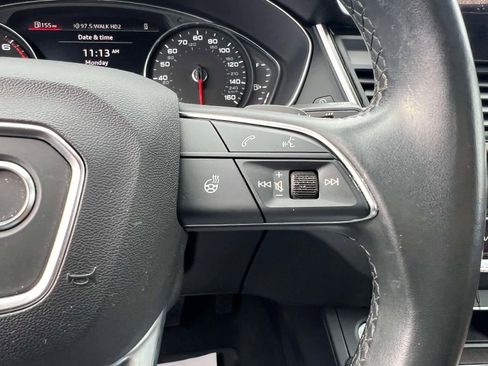 Used 2021 Audi Q5 Premium w/ Convenience Package image 25