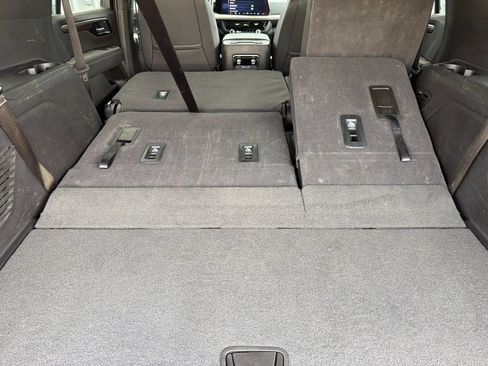 Used 2025 Chevrolet Tahoe LT AWD/4WD image 16