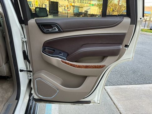Used 2015 Chevrolet Tahoe LTZ AWD/4WD image 17